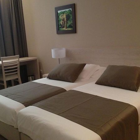 Fly Hotel Λουάντα Εξωτερικό φωτογραφία