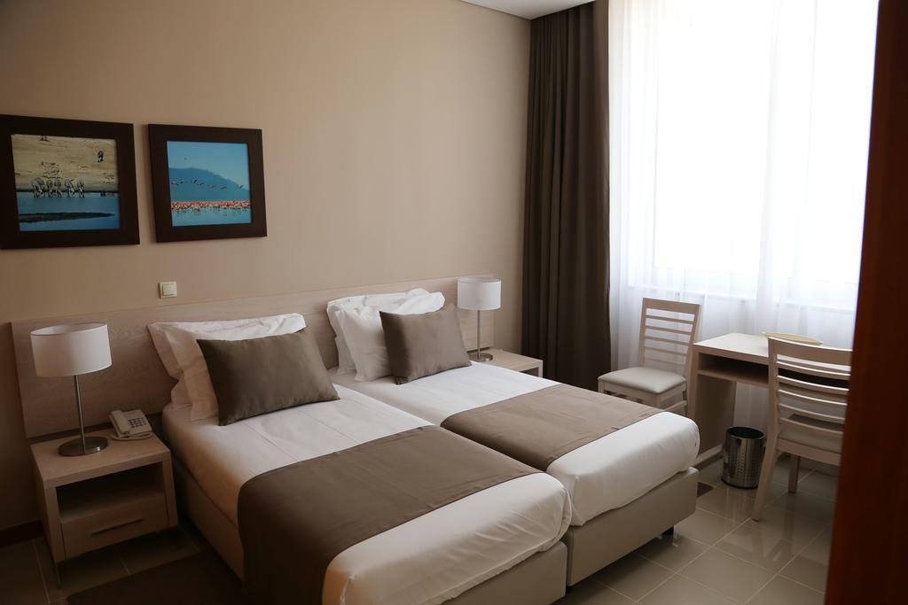 Fly Hotel Λουάντα Εξωτερικό φωτογραφία