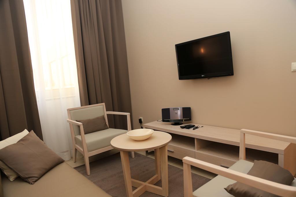 Fly Hotel Λουάντα Εξωτερικό φωτογραφία