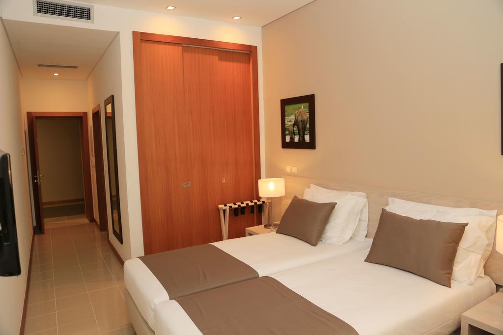 Fly Hotel Λουάντα Εξωτερικό φωτογραφία