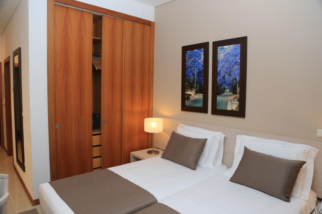 Fly Hotel Λουάντα Εξωτερικό φωτογραφία