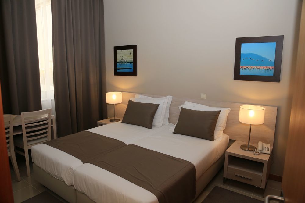 Fly Hotel Λουάντα Εξωτερικό φωτογραφία