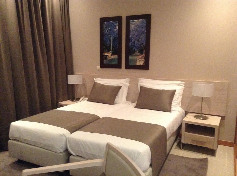 Fly Hotel Λουάντα Εξωτερικό φωτογραφία